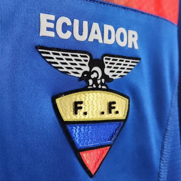 SOLD - Ecuador National Team soccer jersey - Picture 5 of 9